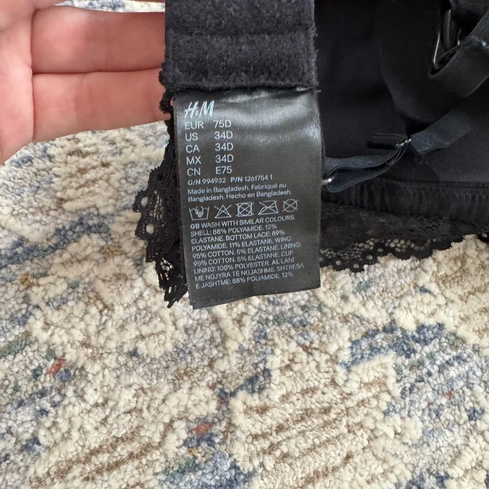 H&M Black Lace Bra - Picture 3 of 3